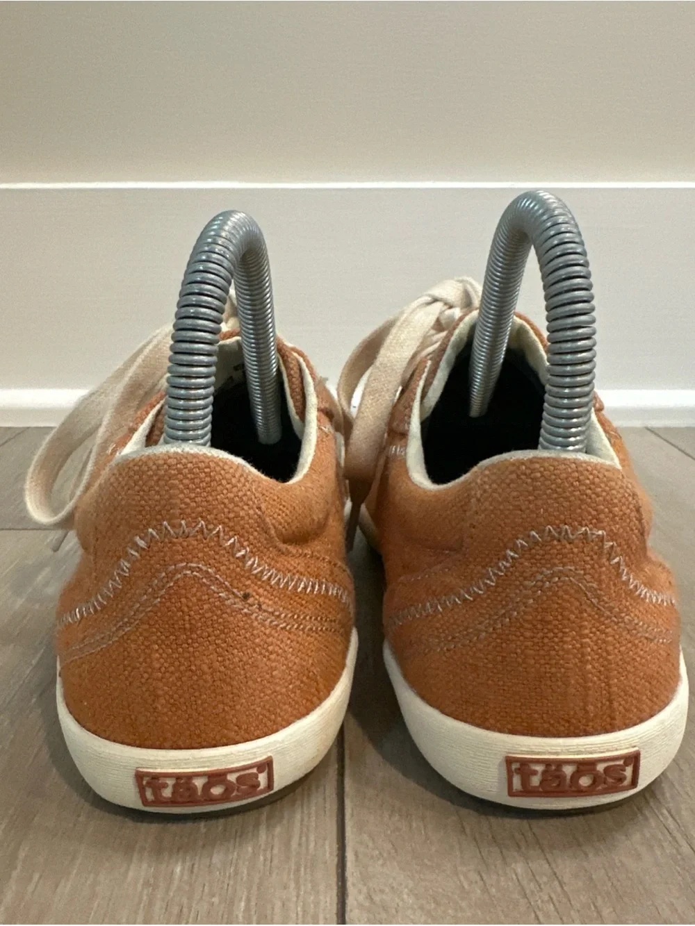 Taos Womens Size 6 Star Adobe Hemp Burnt Orange Sneakers Lace Up Autumn